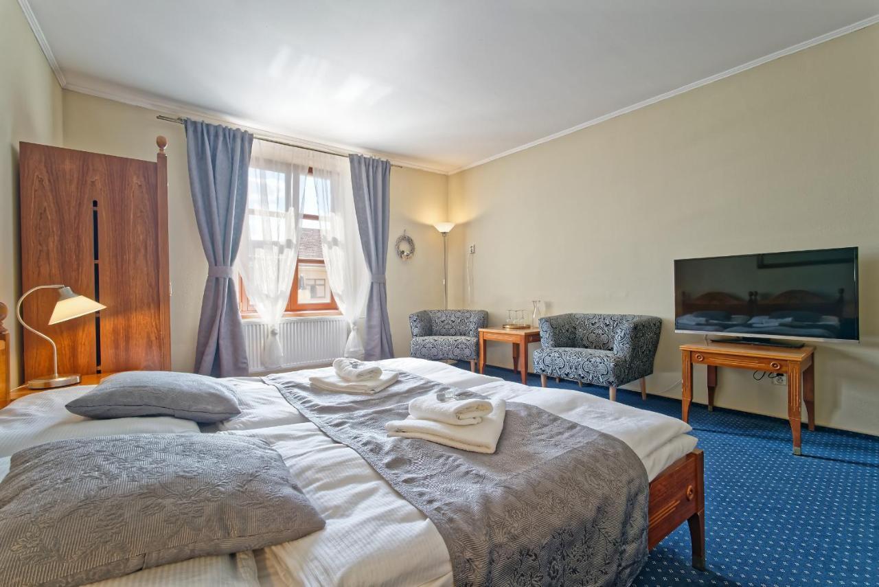 Hotel Napoleon Austerlitz Kültér fotó