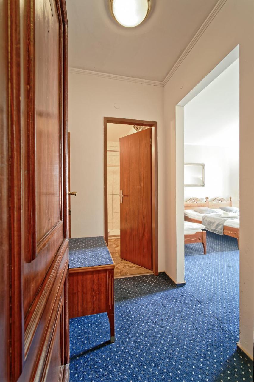 Hotel Napoleon Austerlitz Kültér fotó