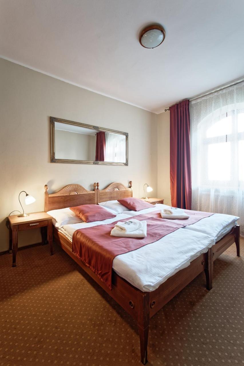 Hotel Napoleon Austerlitz Kültér fotó
